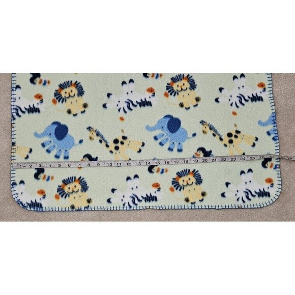 Baby Connection Pale Green Fleece Blanket Lion Giraffe Zebra Elephant Toucan - Picture 5 of 7